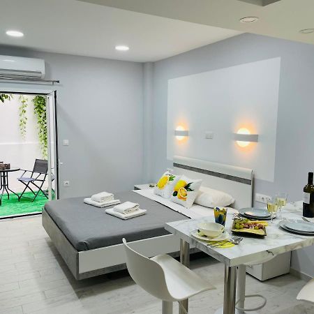 Lemoni Garden Apartment Vipgreece เอเธนส์ ภายนอก รูปภาพ